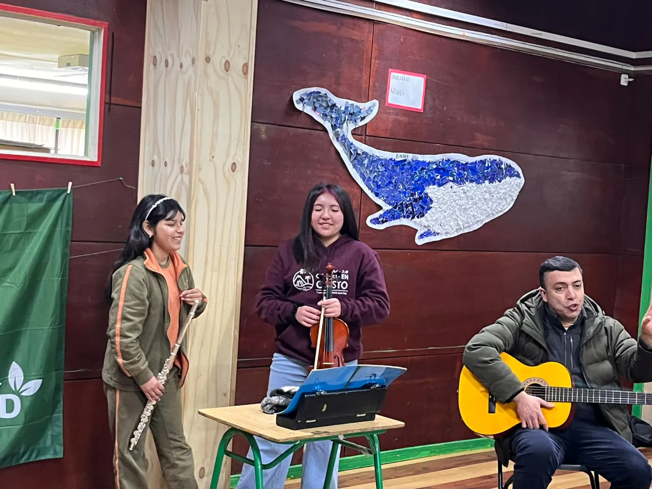 Estudiantes del Colegio Monte Verde deleitaron con música de Bordemar